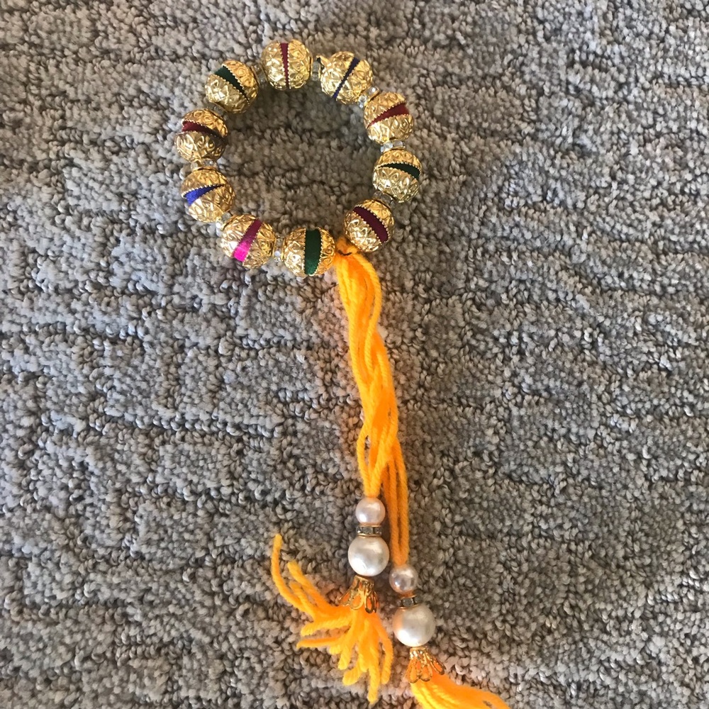 Bracelets - Picture 3 of 4